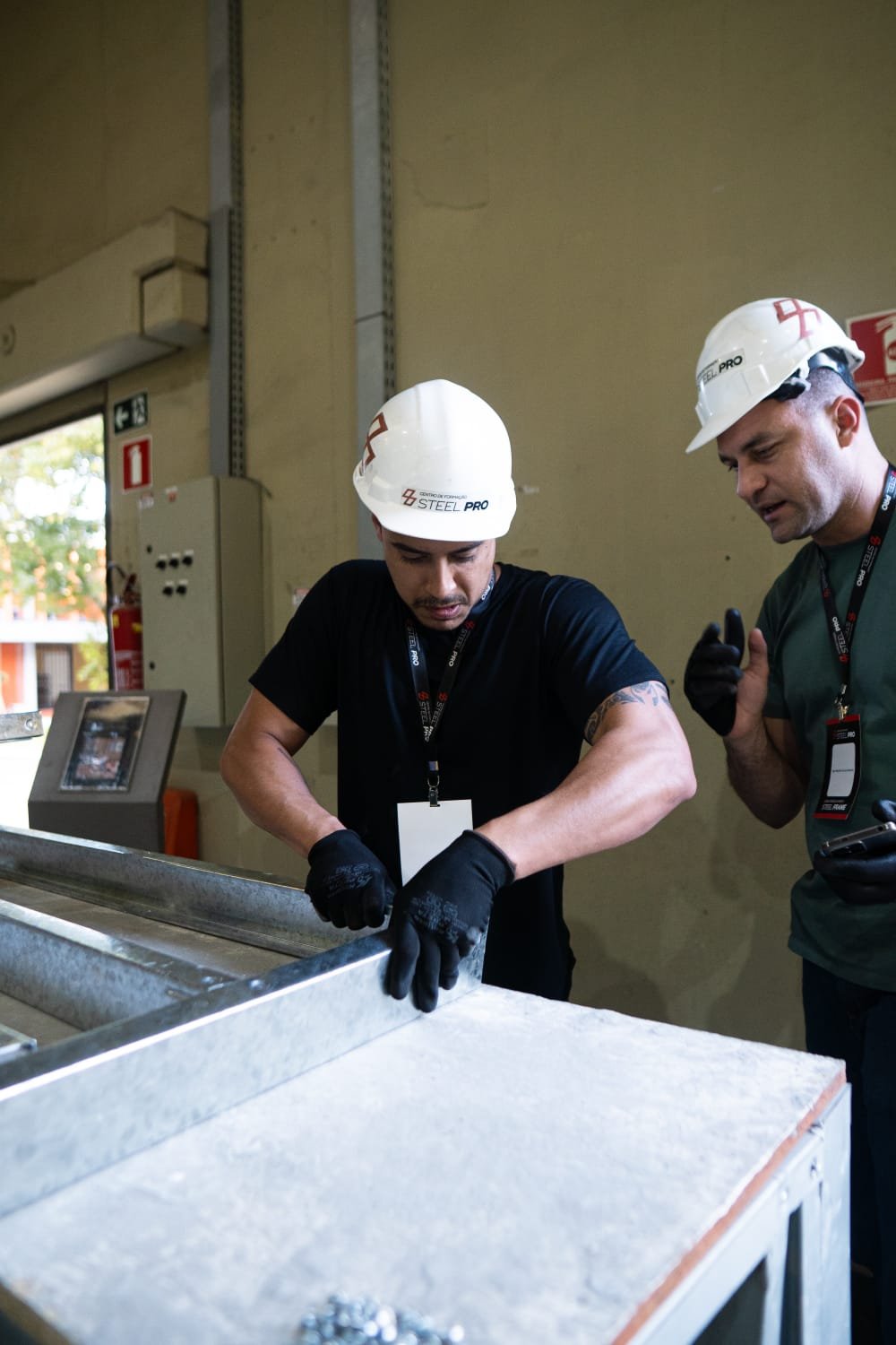 execução-eprojecao-steel-forge